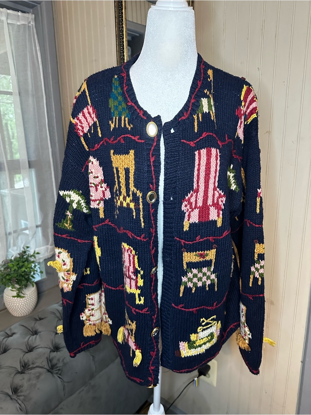 Vintage Eagle’s Eye Collectible Chair Cardigan Sweater Cottagecore Grandmacore M